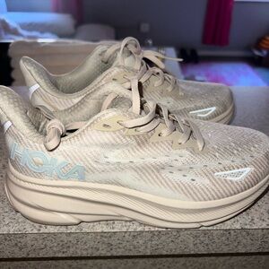 Brand new in box Clifton 9 HOKAS (colorway no longer sold online)